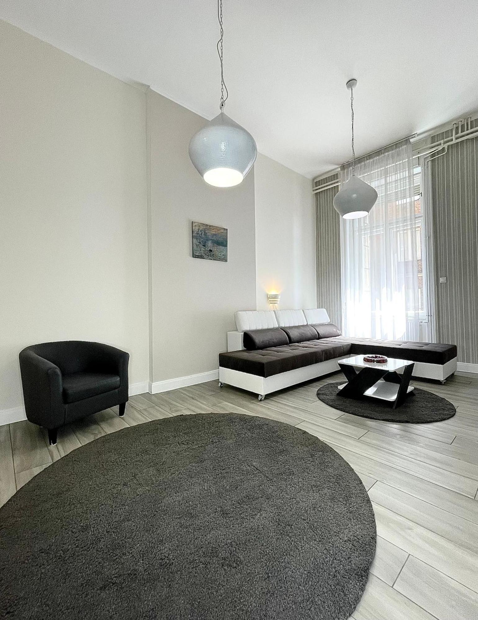 Trigon Palace Apartment