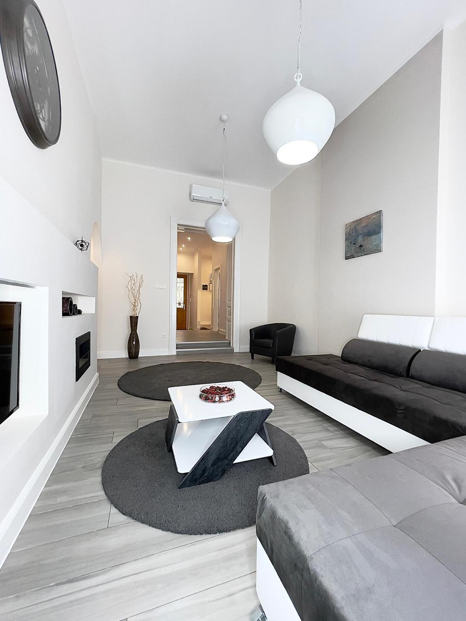 Trigon Palace Apartmán *